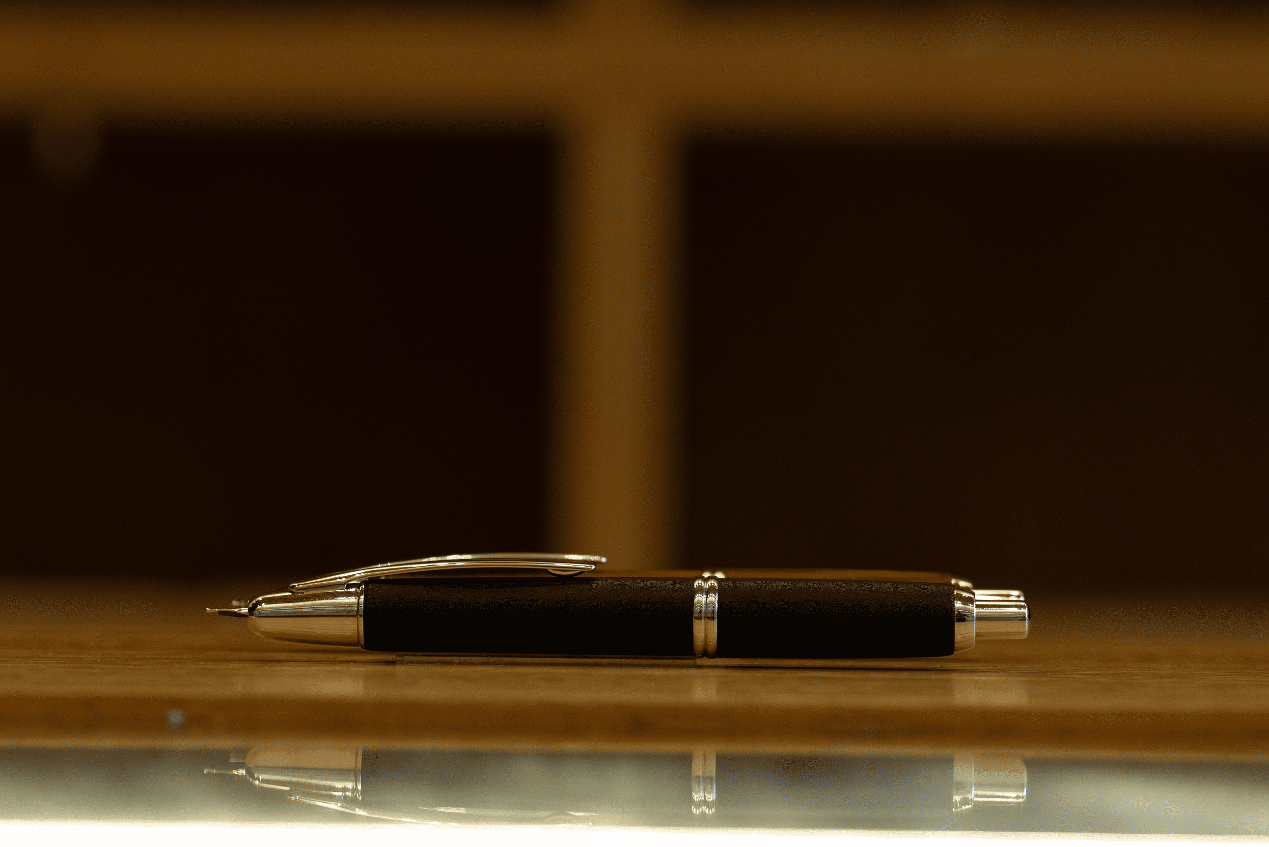 The birchwood body of the Foutain pen Pilot Capless in birchwood.